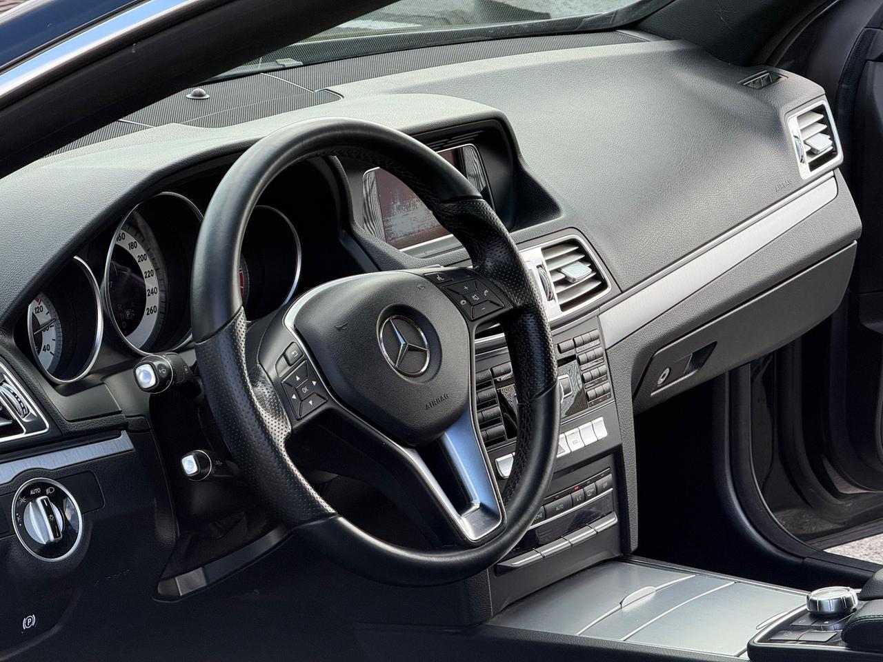 Mercedes-benz E 220 Cabrio-NAVI-AUTOMATICO-PERMUTABILE-.