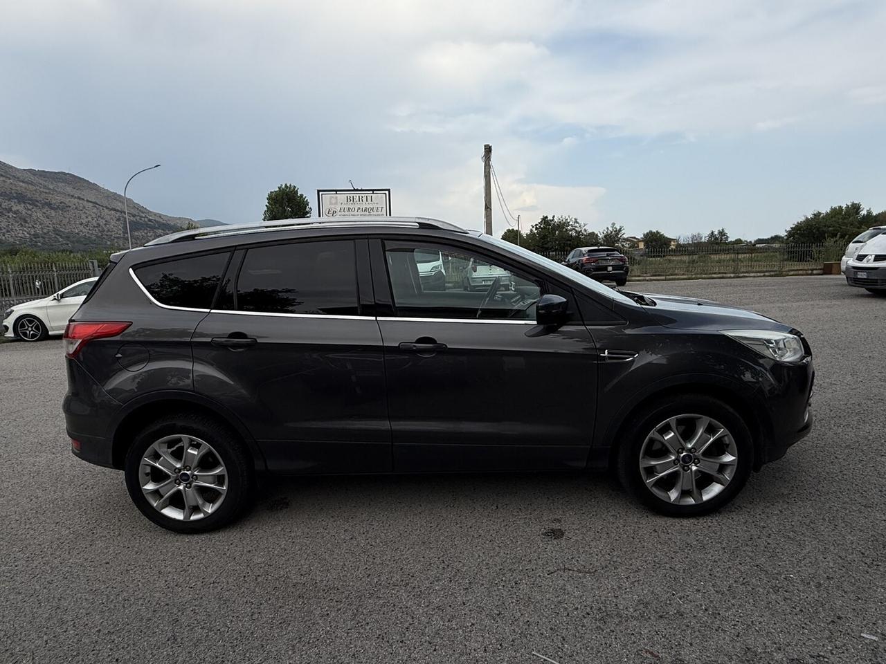 FORD KUGA TDCI NAVI CLIMA ADATTA NEOPATENTATI