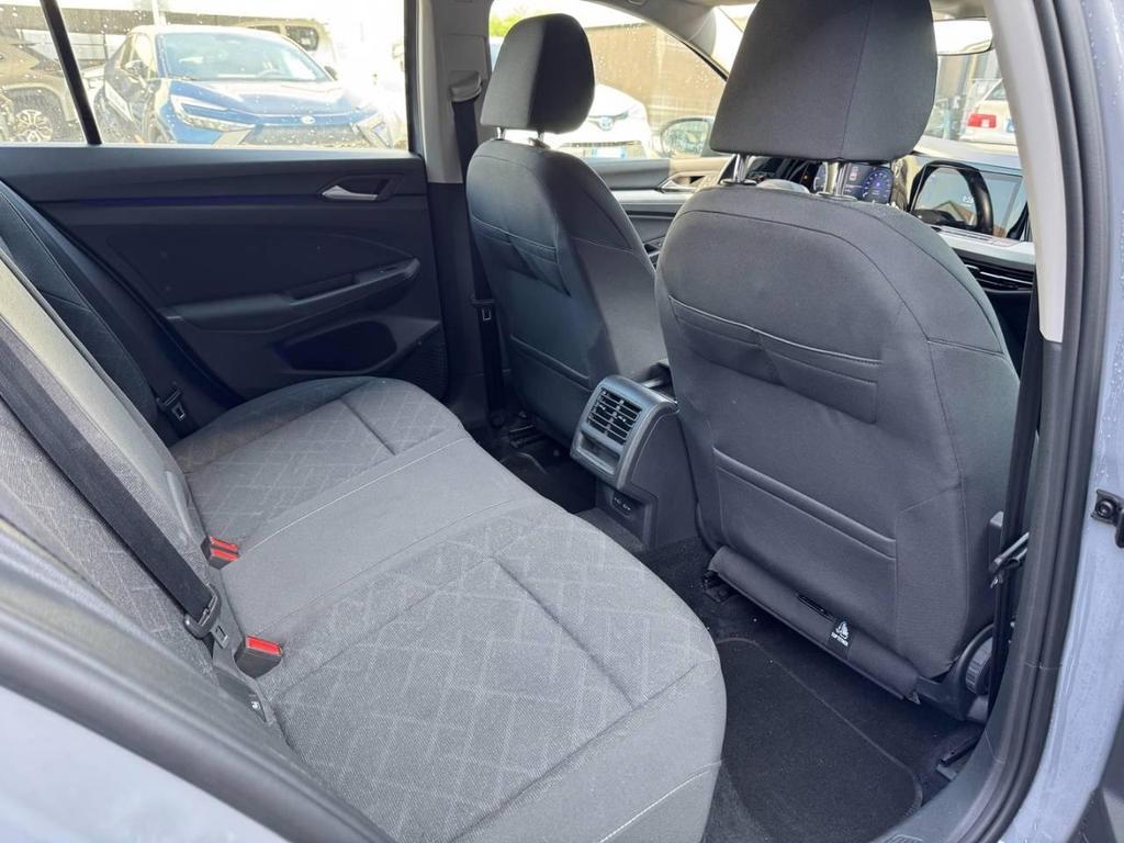 Volkswagen Golf 2.0 TDI SCR Life DSG