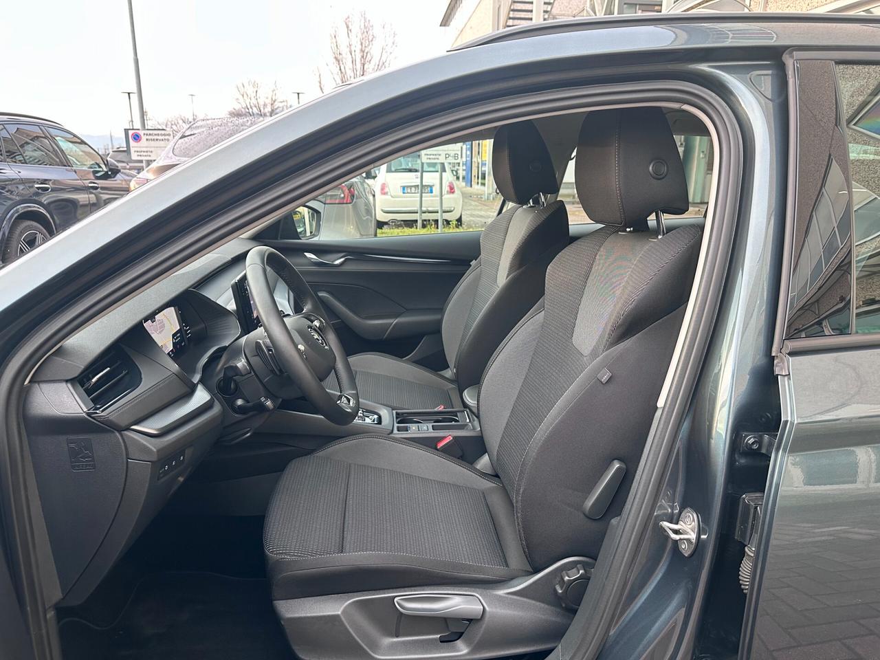 Skoda Octavia SW 2.0TDI 116CV DSG! FULL LED! NAVI! VIRTUAL COCKPIT