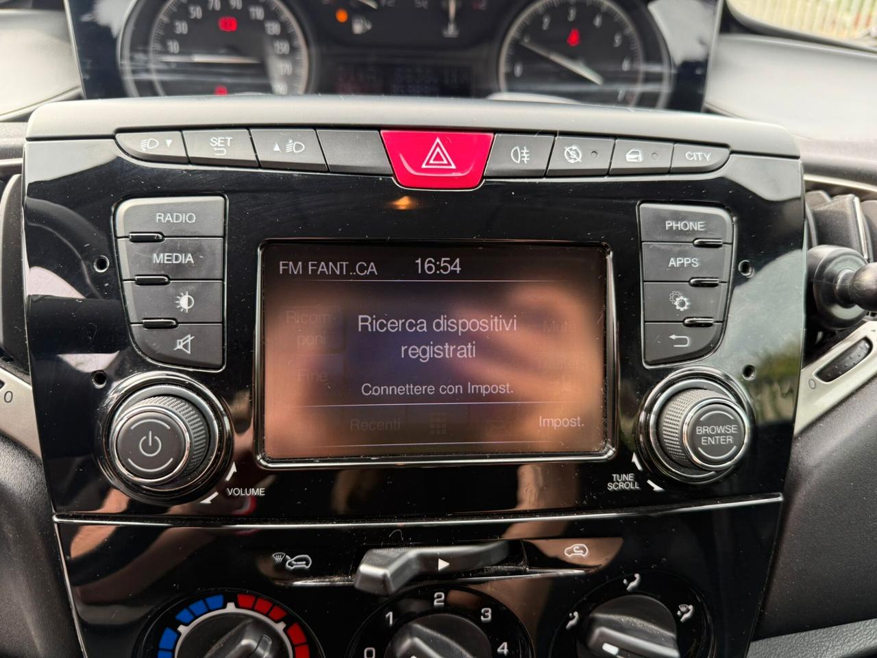 Lancia Ypsilon 1.2 69 CV 5 porte S&S Platinum NEOPATENTATI OK