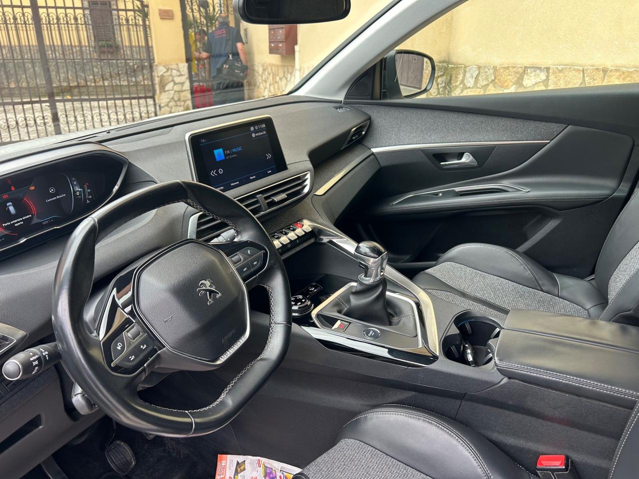 Peugeot 3008 BlueHDi 130 S&S EAT8 Allure