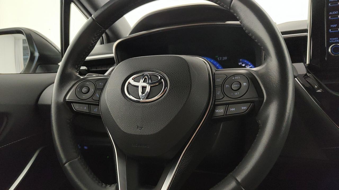 TOYOTA Corolla 1.8h Style cvt