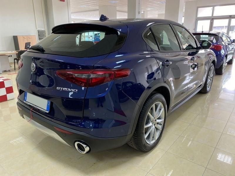 Alfa Romeo Stelvio 2.2 Turbodiesel 190 CV AT8 RWD Executive