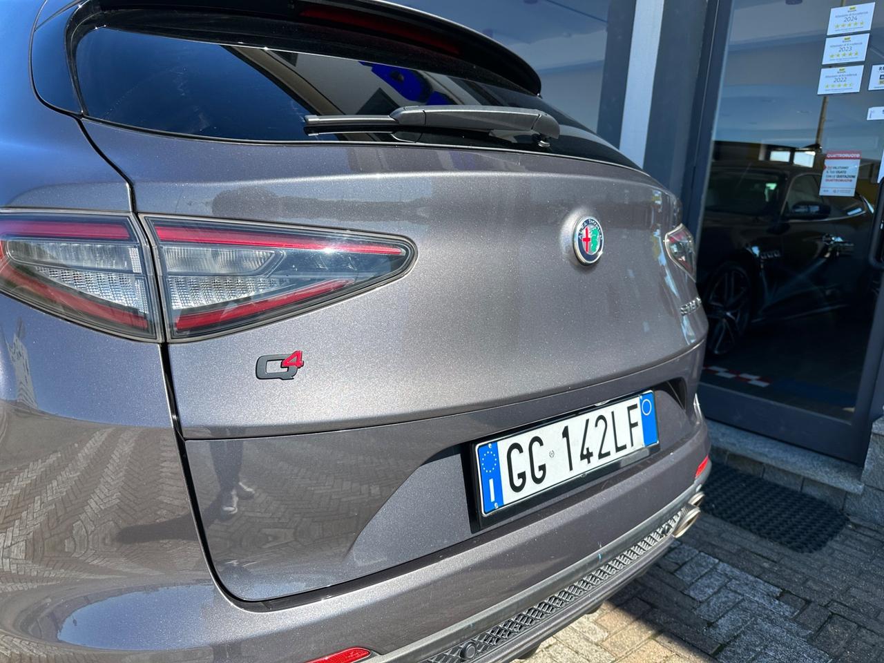 Alfa Romeo Stelvio 2.9 Bi-Turbo V6 510 CV AT8 QUADRIFOGLIO VERDE TETTO + AKRAPOVIC