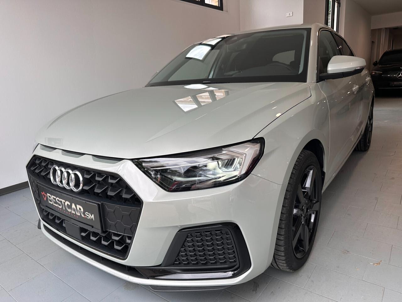 Audi A1 SPORTBACK 25 TFSI STRONIC Sport Line FARI MATRIX VIRTUAL R17