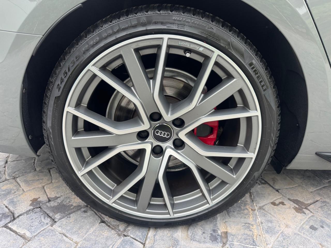 Audi A4 40 TDI quattro S tronic edition
