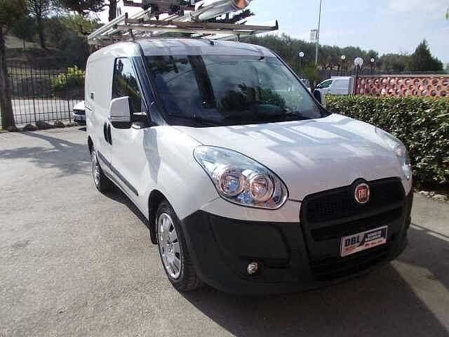 Fiat Doblò 1.6 MJT con o senza allestimento