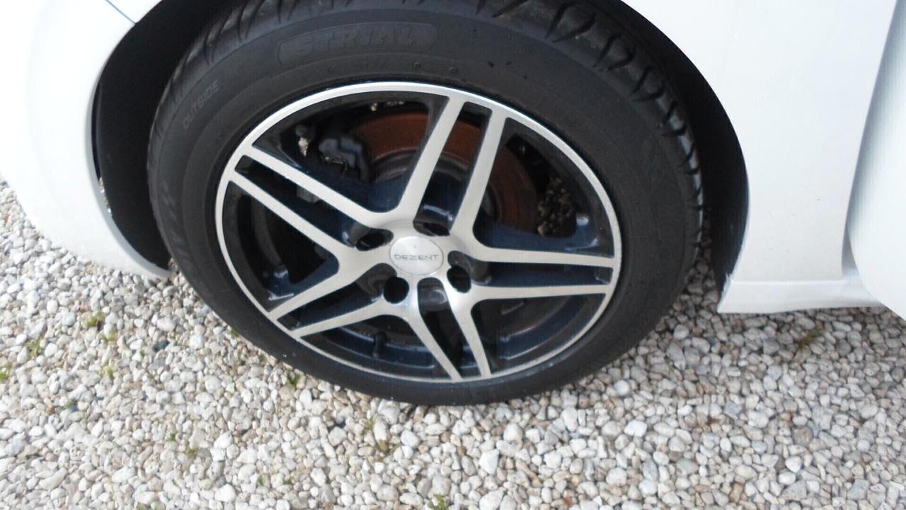 Peugeot 208 BlueHDi 75 5 porte Active