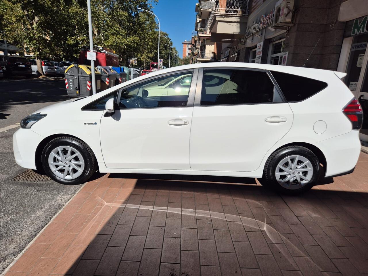 Toyota Prius Prius+ 1.8 Lounge