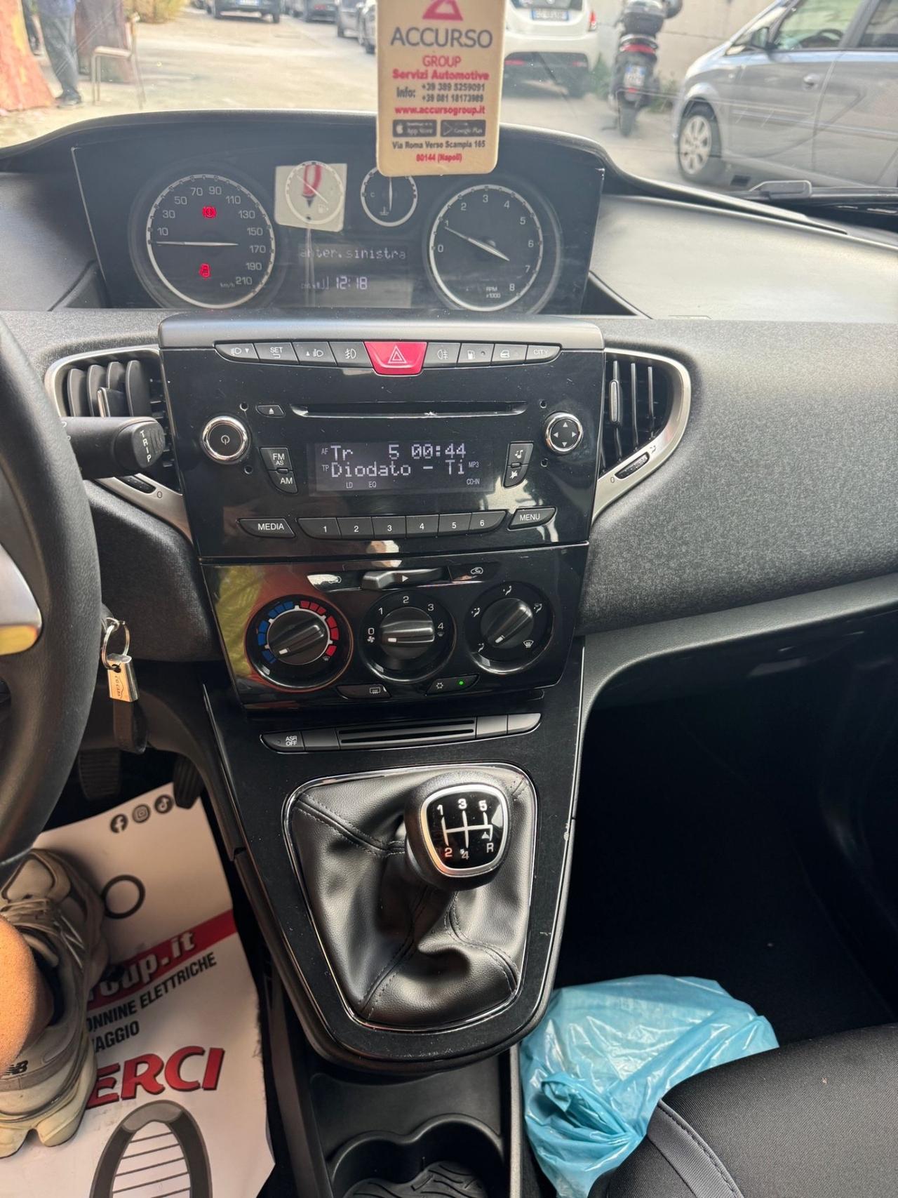 Lancia Ypsilon 0.9 TwinAir 85 CV 5 porte Metano Ecochic Gold