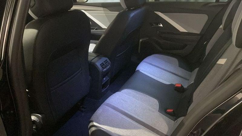 Opel Astra 1.2 Turbo 130 CV Business Elegance