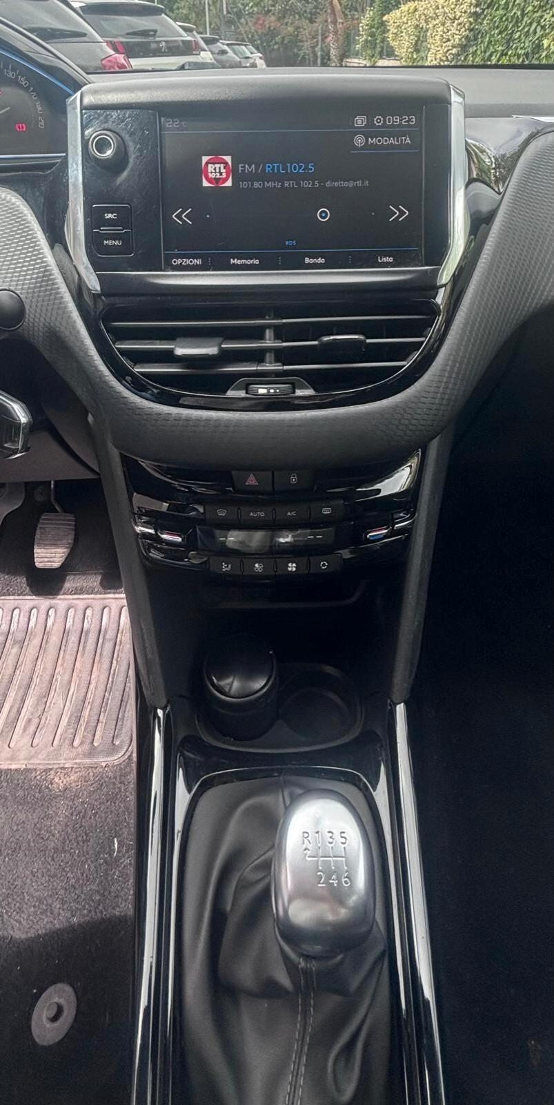 Peugeot 2008 BlueHDi 120 S&S Allure