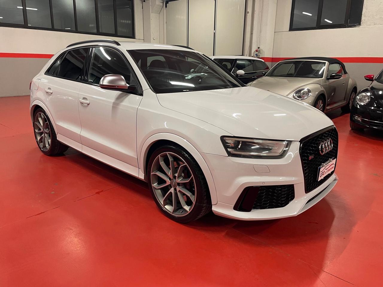 Audi Q3 RS 2.5 tfsi quattro s-tronic