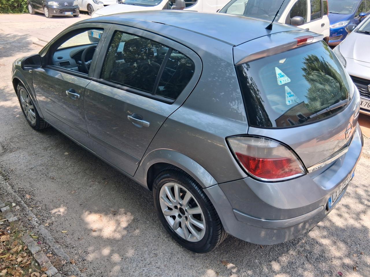 Opel Astra 1.7 CDTI 101CV 5 porte Cosmo