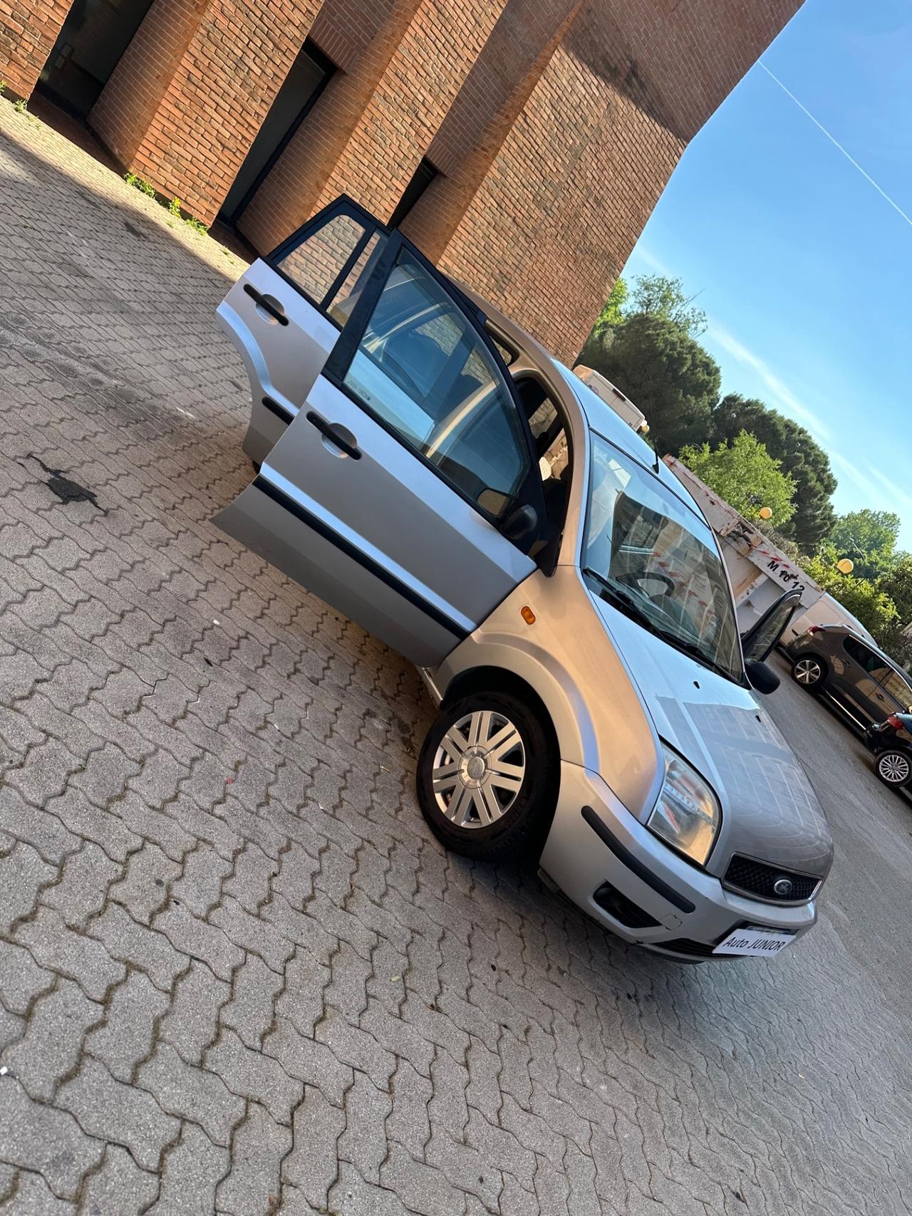 Ford Fusion 1.6 16V 5p. Plus