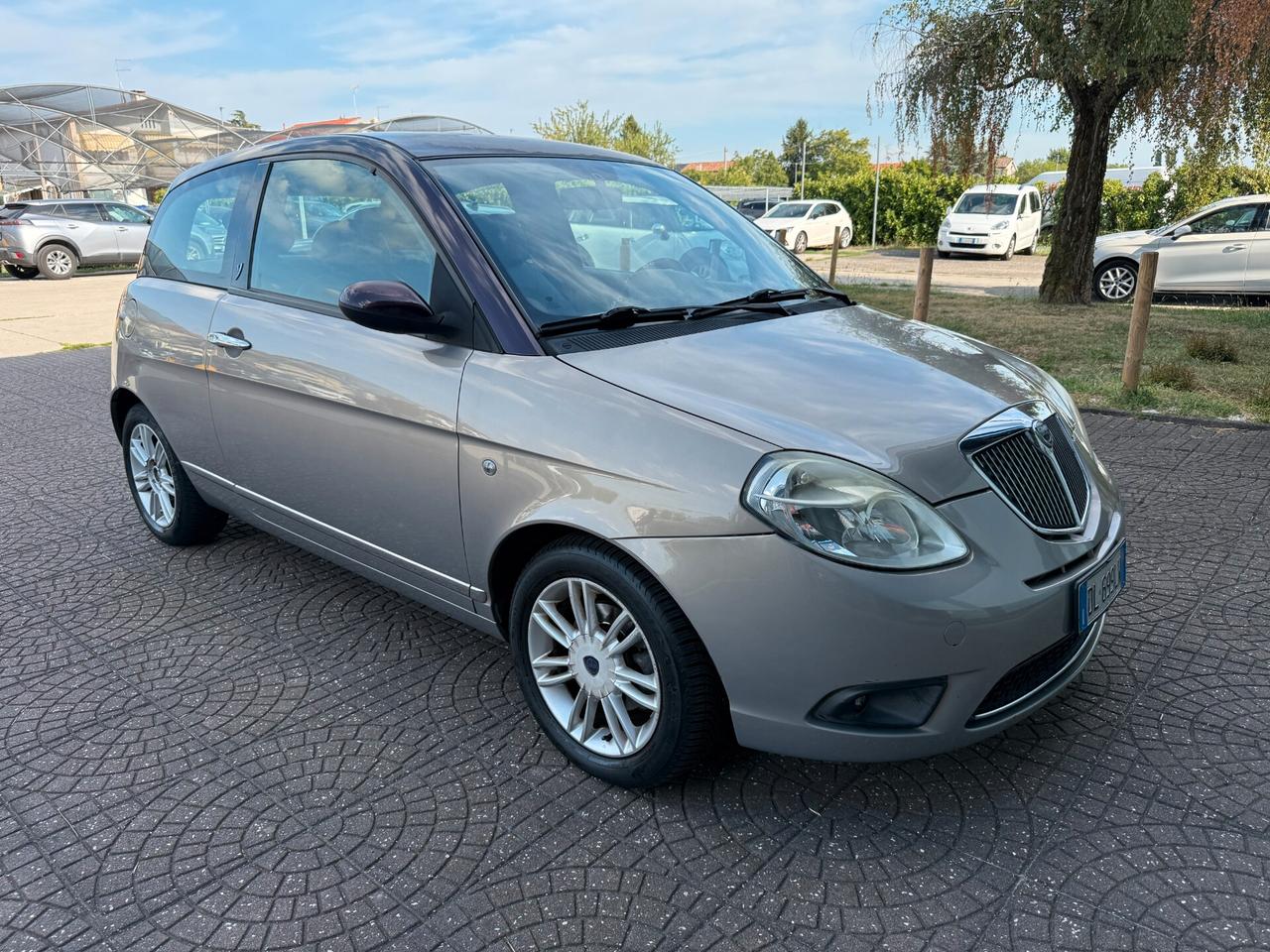 Lancia Ypsilon 1.4 16V Sport MomoDesign GPL valido fino 2036