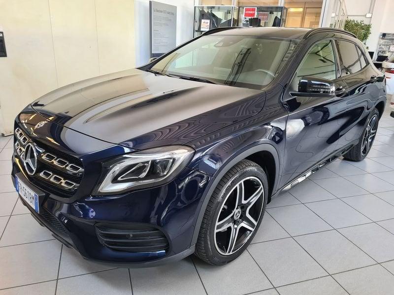 Mercedes-Benz GLA GLA 200 d Automatic 4Matic Premium!CARPLAY!PDC!LED!NAVI!