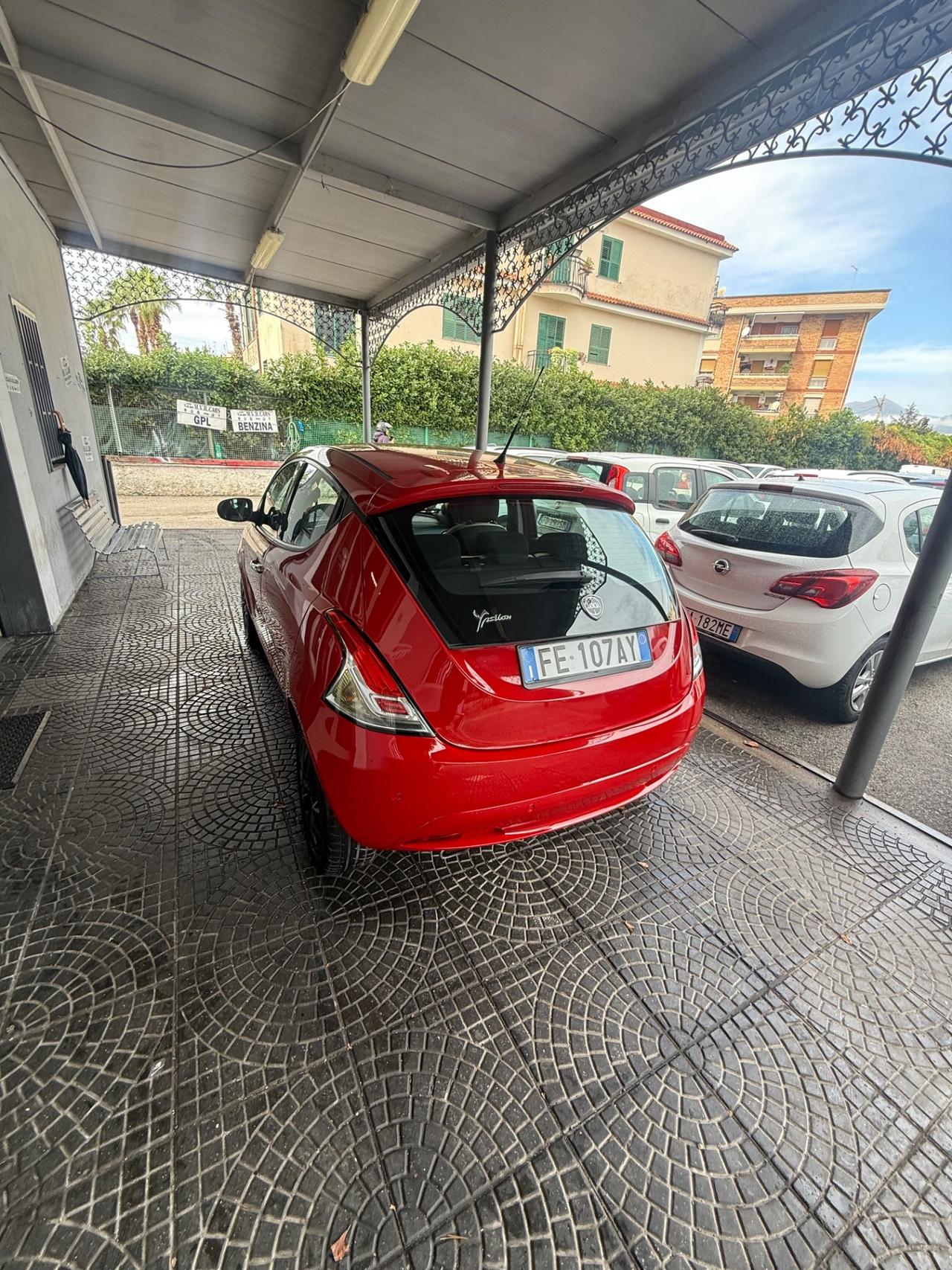 Lancia Ypsilon 1.2 69 CV 5 porte GPL Ecochic Mya