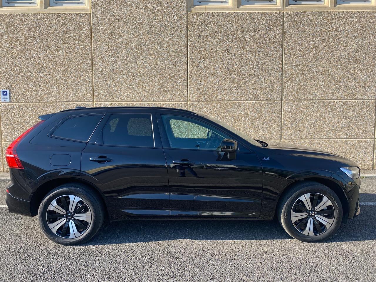 Volvo XC 60 XC60 T6 Recharge Plug-in Hybrid AWD tetto apribile automatico INSCRIPTION