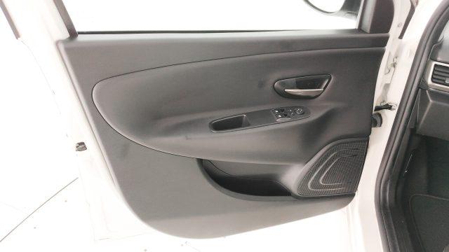 LANCIA Ypsilon 1.0 FireFly 5 porte S&S Hybrid Ecochic Gold