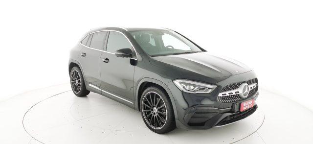 MERCEDES-BENZ GLA 200 d Automatic Premium