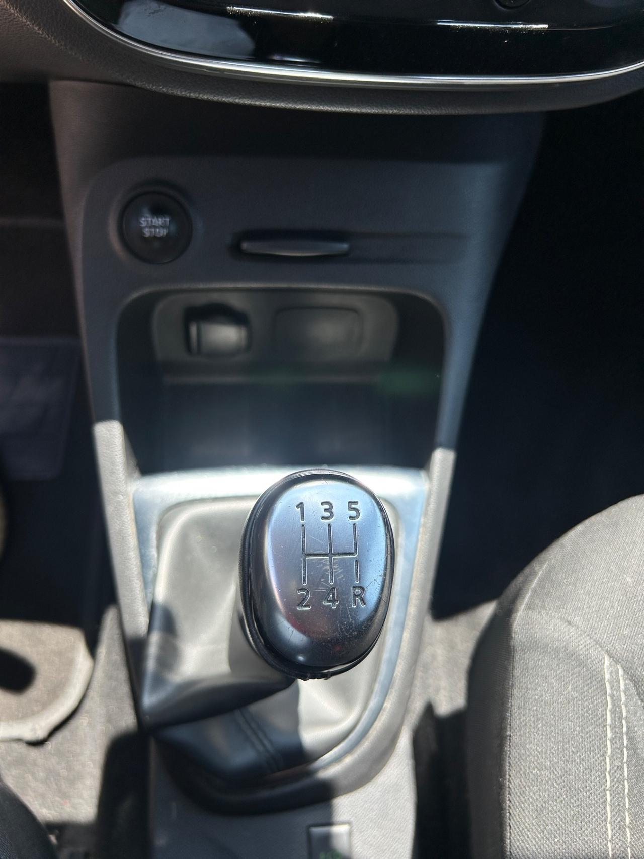 Renault Captur 1.5 90 cv Energy Edition-2019-CLIMA-NAVI-BI-COLOR