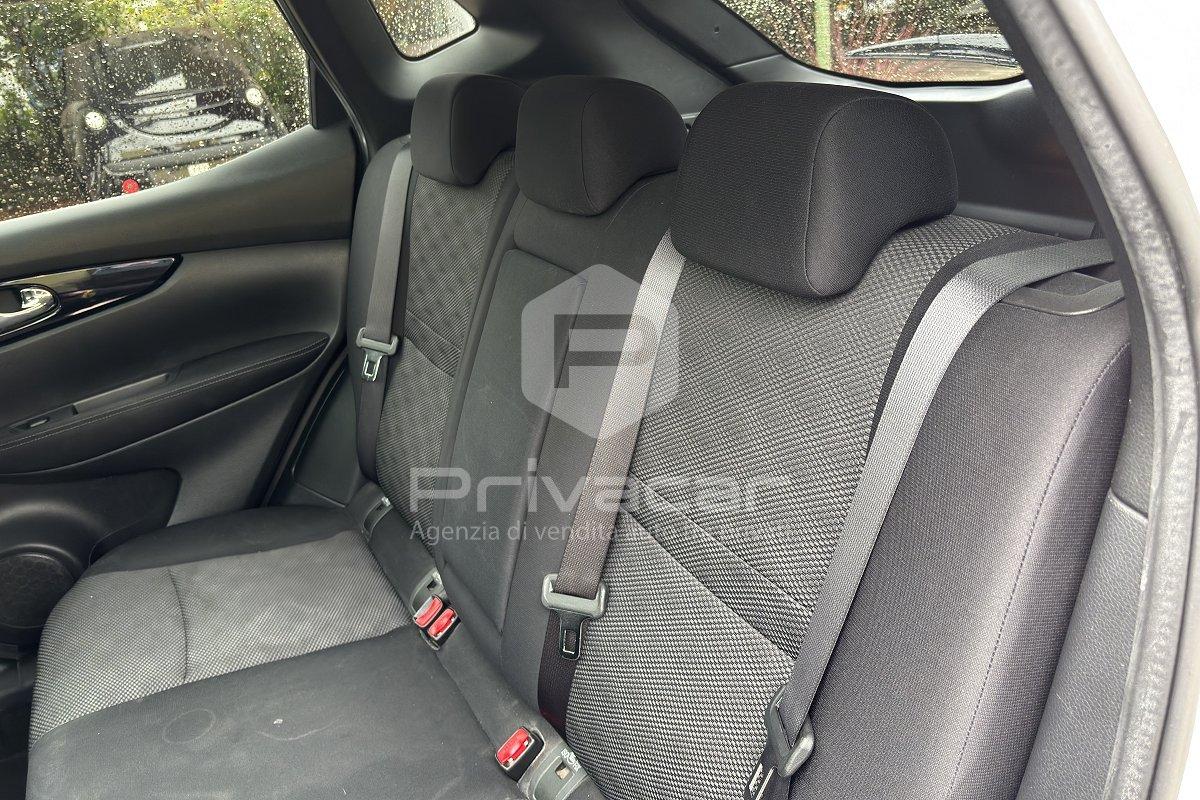 NISSAN Qashqai 1.5 dCi N-Connecta