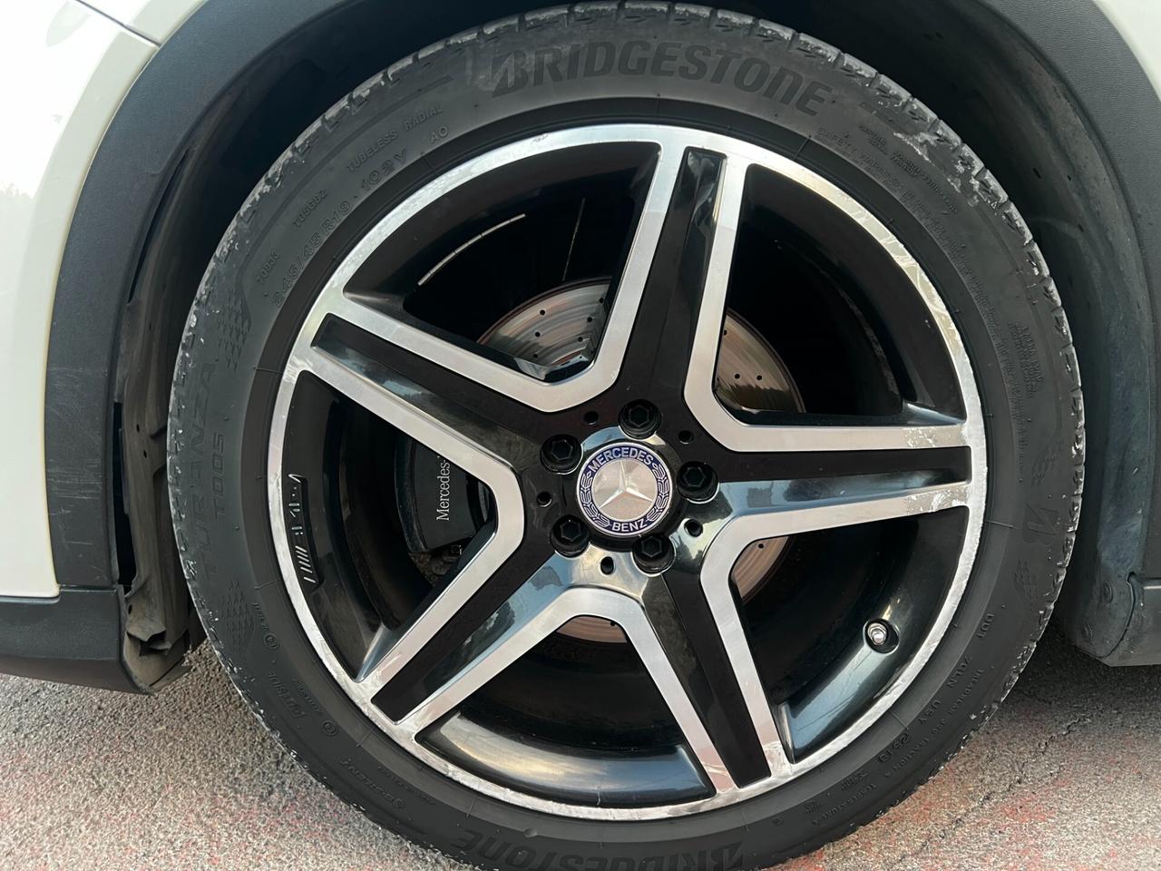 M-Benz GLA 220 CDI 4Matic Premium- AMG-TETTO- FULL