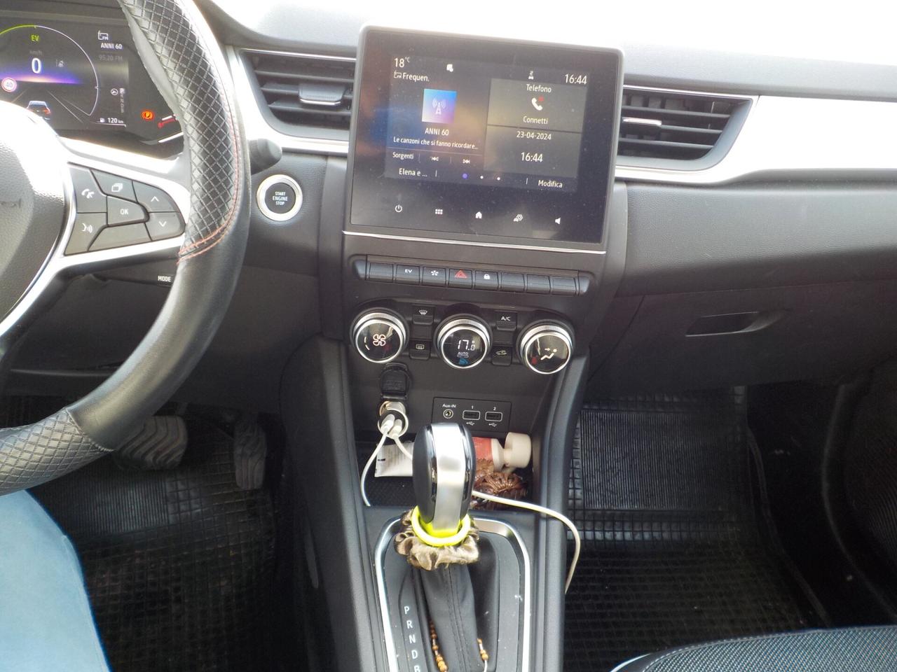 Renault Captur Hybrid E-Tech 145 CV Intens