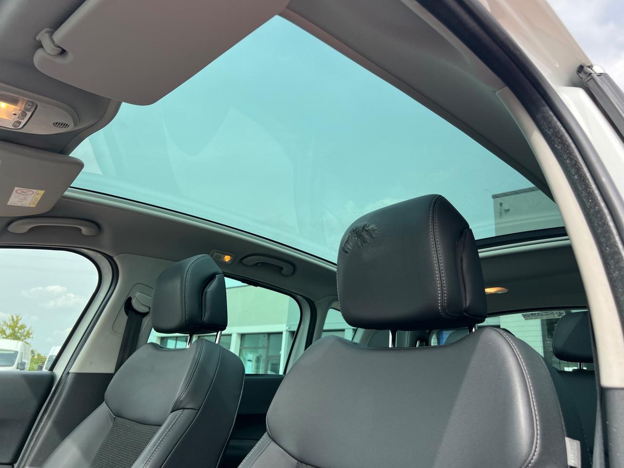 Peugeot 3008 1.6 HDi 115CV Allure