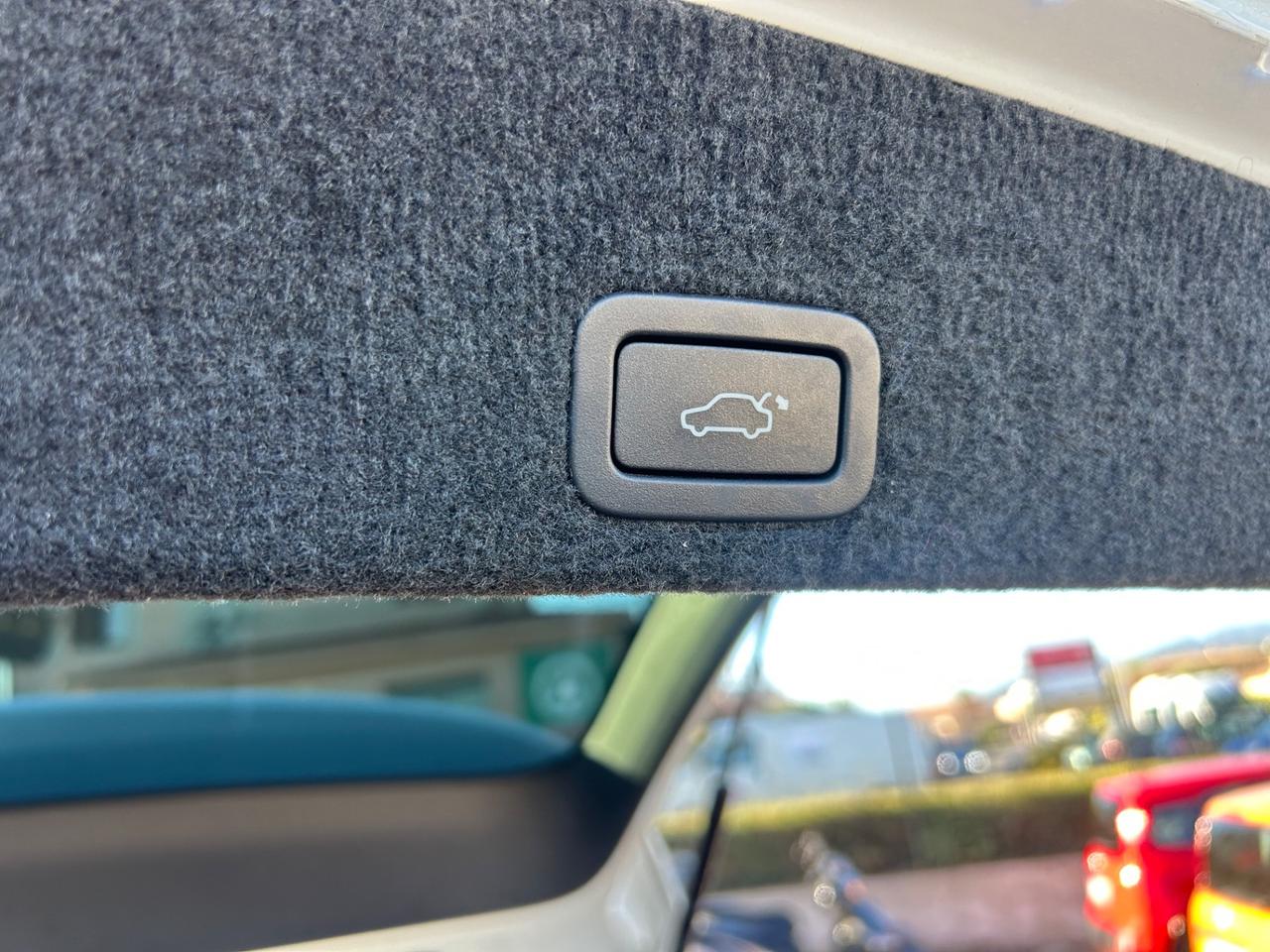 Volvo XC 60 XC60 D5 AWD Geartronic Momentum