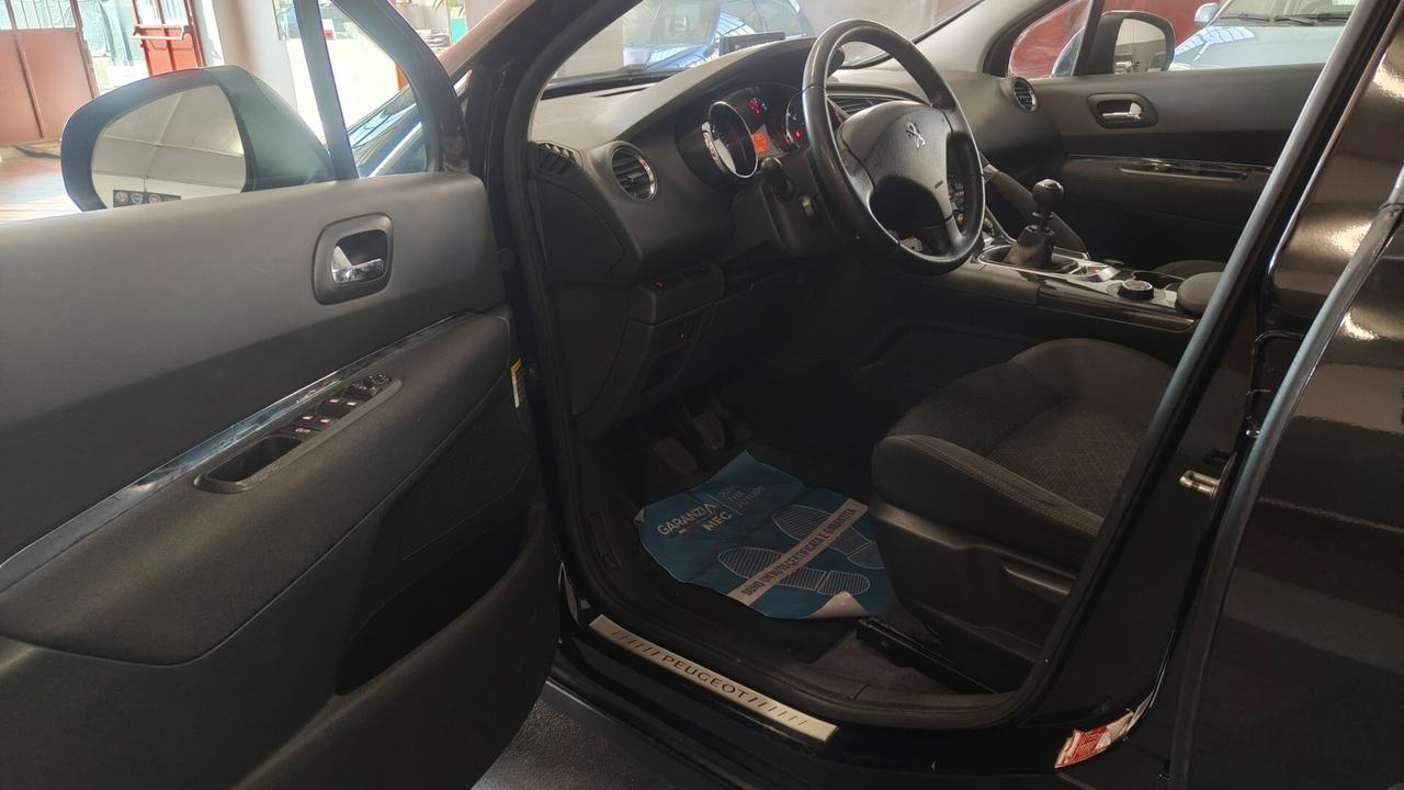 Peugeot 3008 1.6 HDi 115CV Business