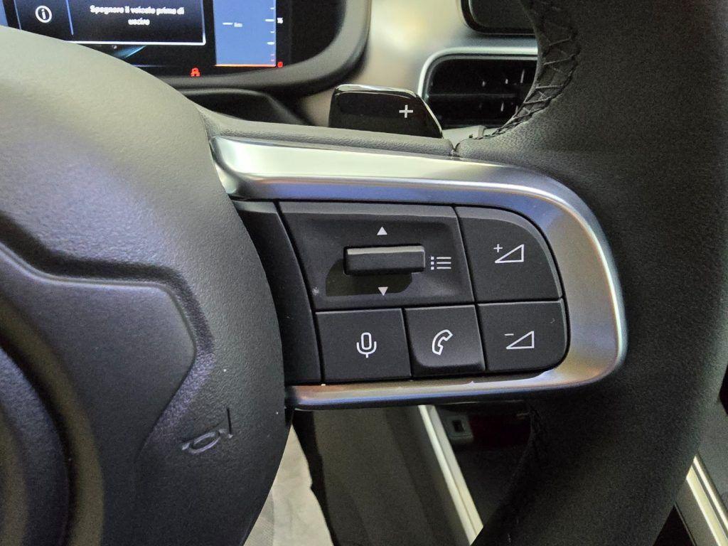 Jeep Avenger 1.2 Turbo 100 CV e-Hybrid Summit