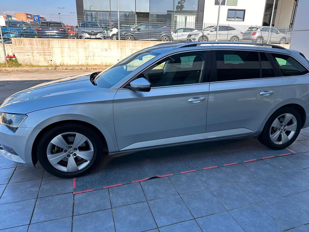 Skoda Superb 1.6 TDI Wagon Executive