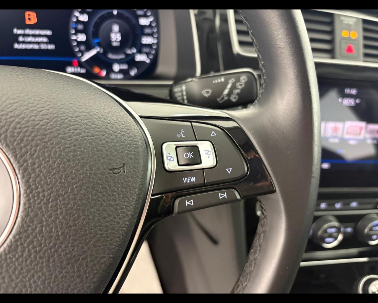 VOLKSWAGEN Golf 5p 1.6 tdi Executive 115cv