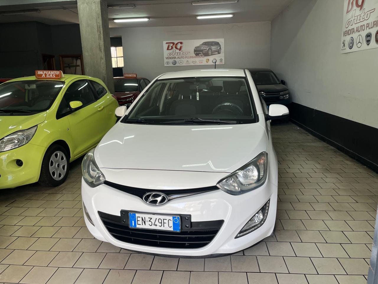Hyundai i20 1.4 CRDi 5p. Tagliandata 12