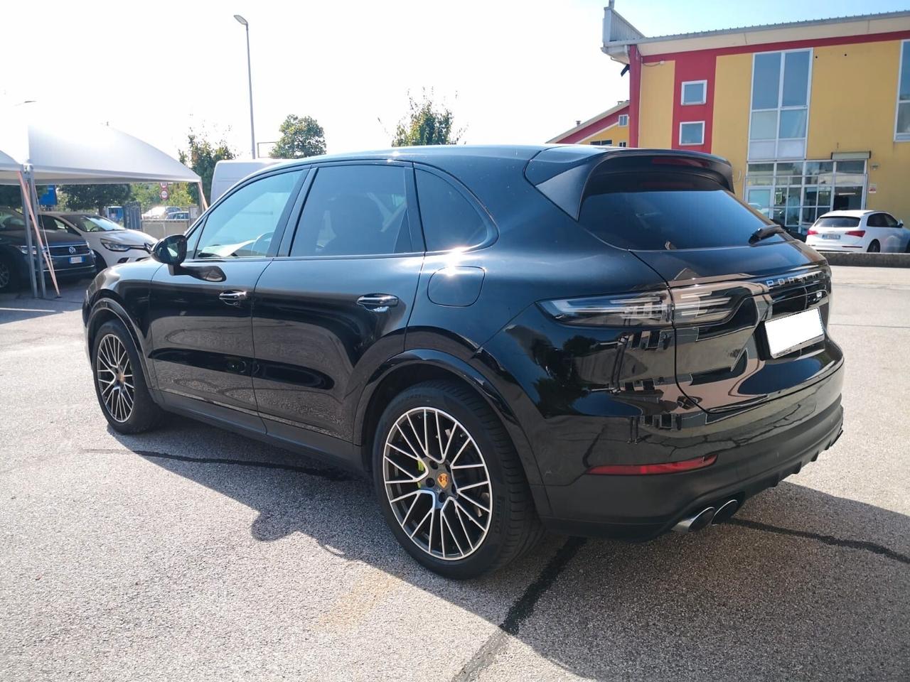 Porsche Cayenne 3.0 V6 E-Hybrid ***CONTOVENDITA - SU APPUNTAMENTO***