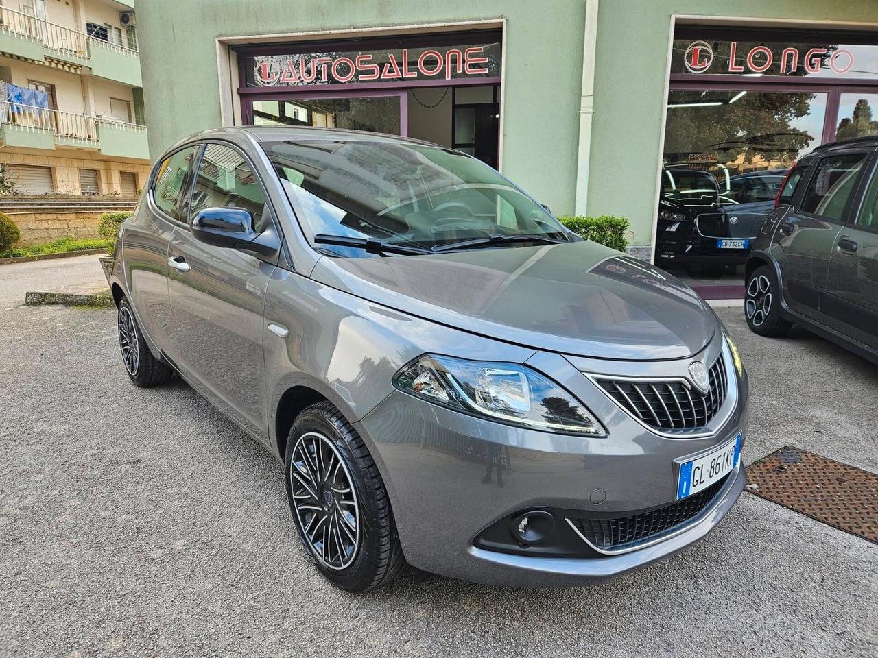 Lancia Ypsilon 1.0 FireFly 5 porte S&S Hybryd Gold