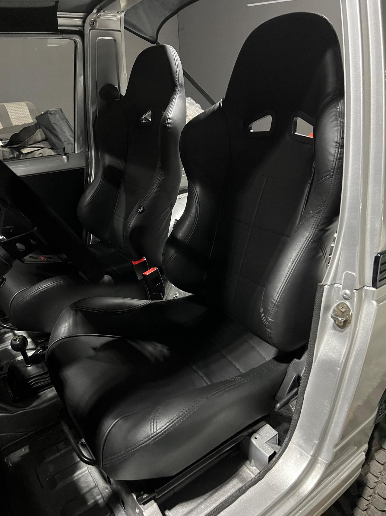 Suzuki SJ Samurai SJ413 Berlina De Luxe