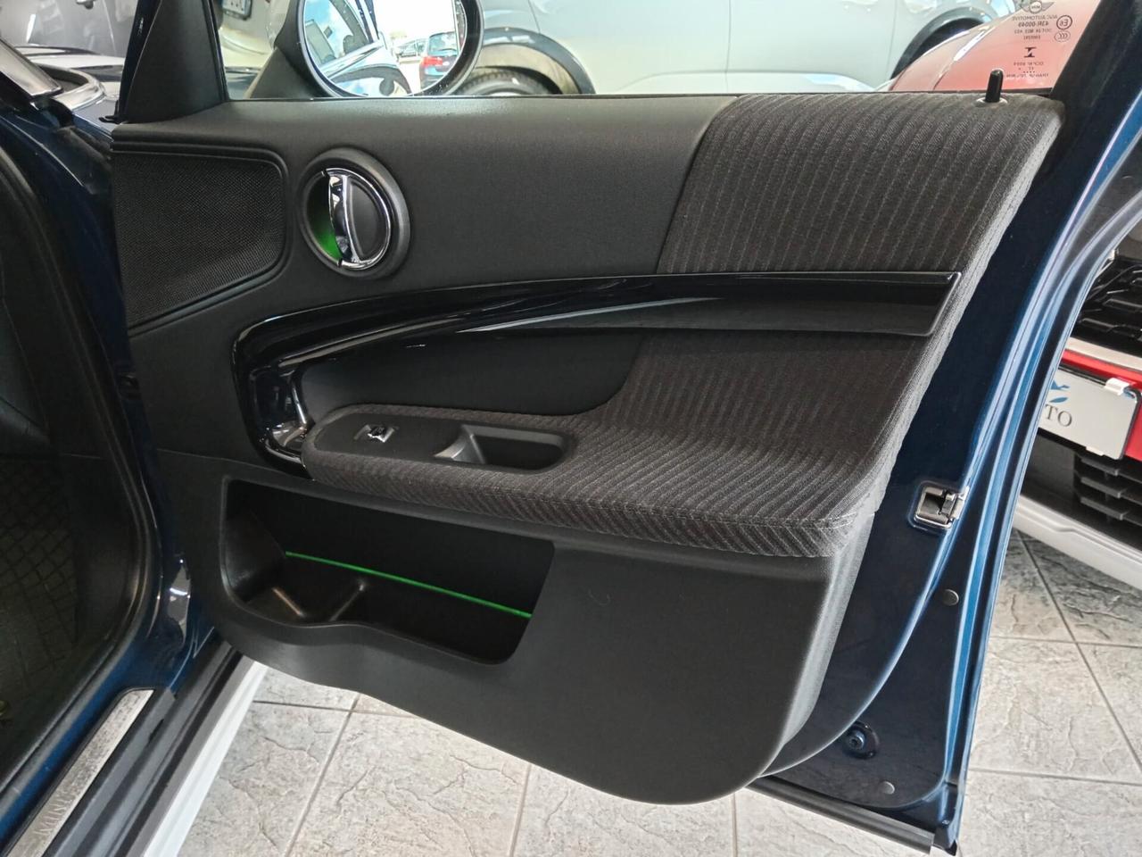 Mini Cooper D Countryman 2.0 Business Automatica Full Optional