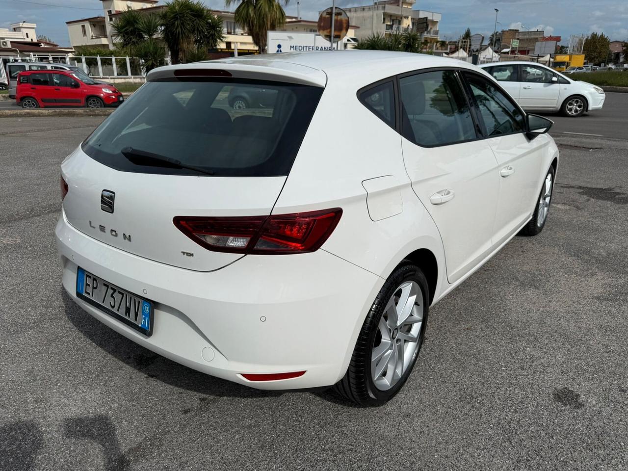 SEAT LEON STYLE 5PORTE 1.6TDI 105CV S&S