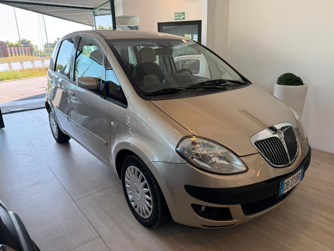 Lancia MUSA 1.4 16V Platino Plus