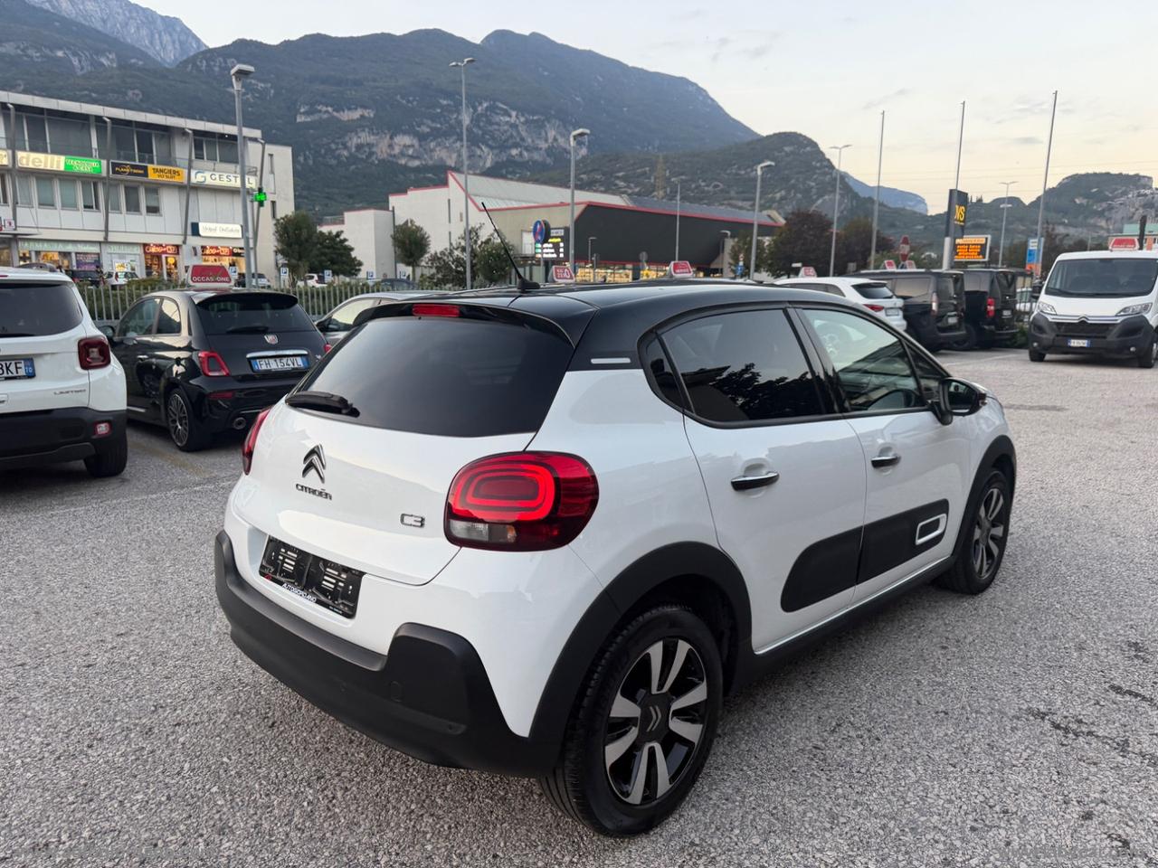 CITROEN C3 PureTech 83 S&S Shine