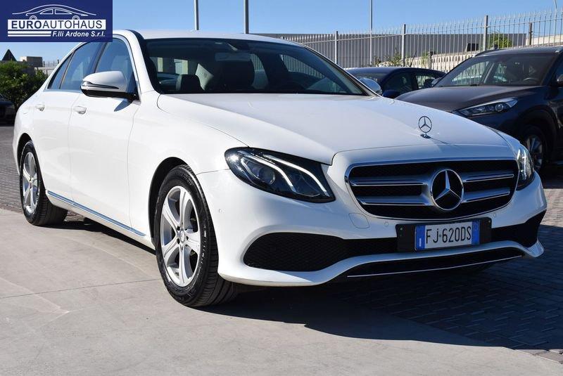 Mercedes-Benz Classe E E200d Auto Premium Plus *LUCI AMBIENTE*