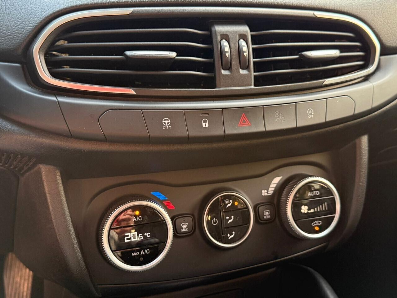 Fiat Tipo 1.0 5 porte UCONNECT 7"