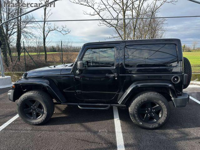 JEEP Wrangler Wrangler III 2011 2.8 crd Sahara auto EB828JA