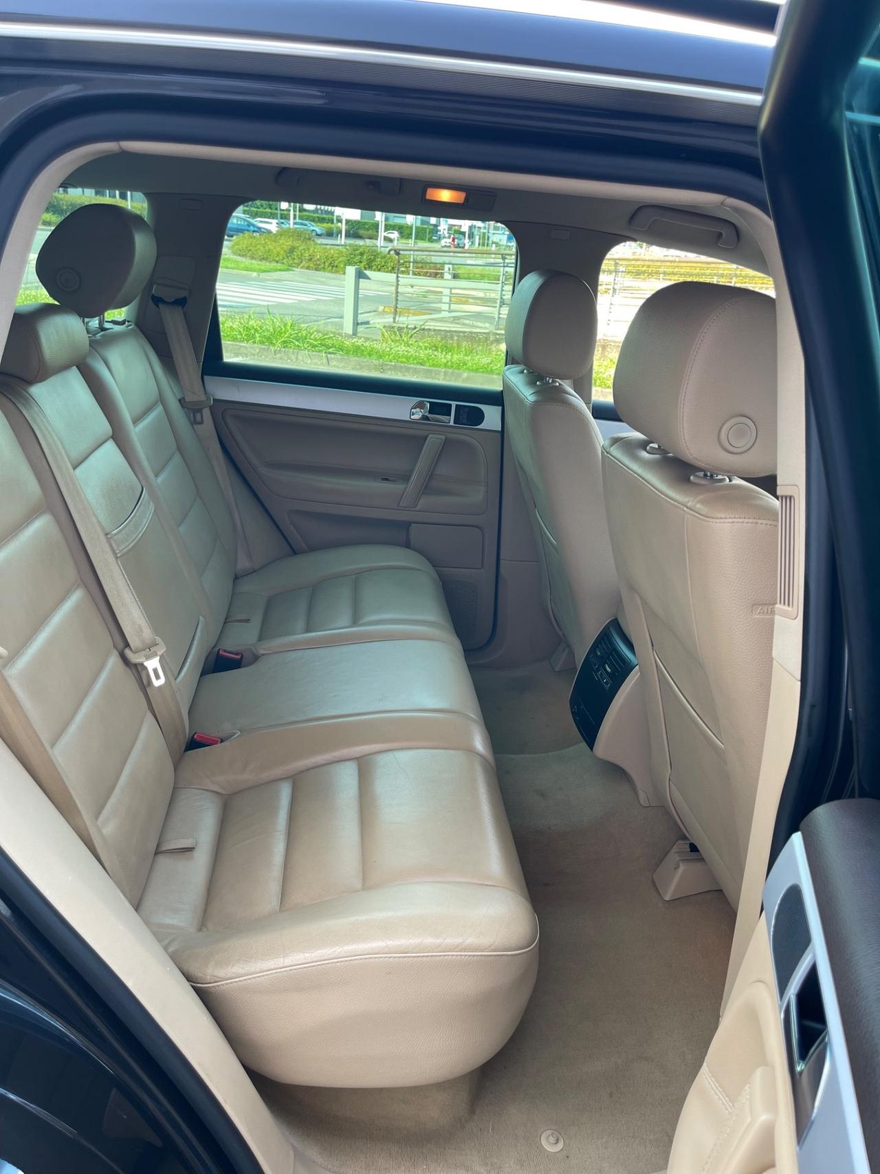 Volkswagen Touareg 2.5 R5 TDI DPF tiptronic Style