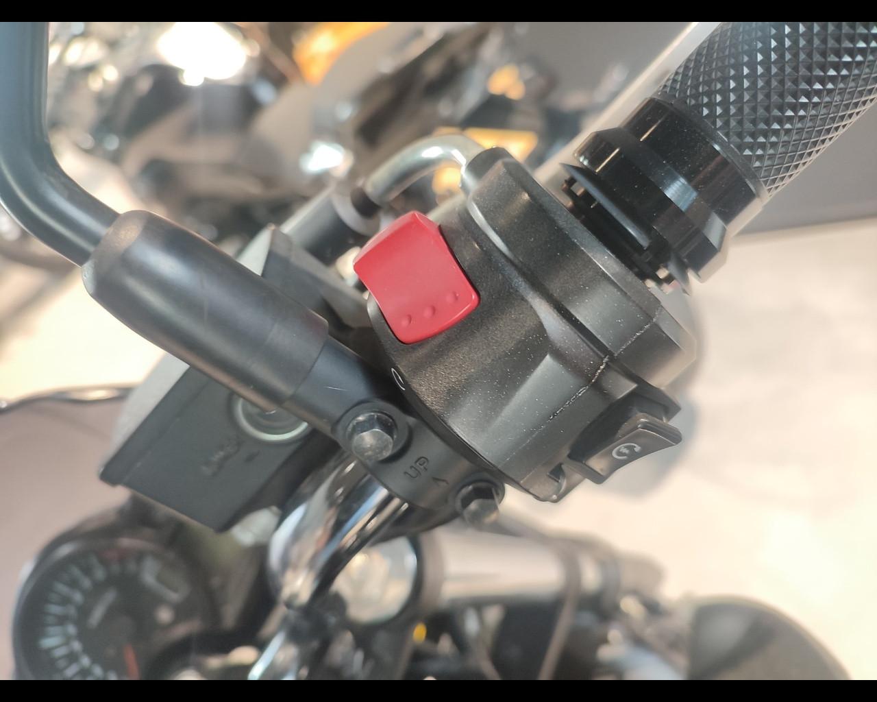 SUZUKI SFV Gladius 650 - ABS