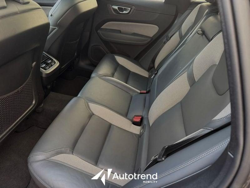 Volvo XC60 B4 197+14 CV AWD Automatico Mild Hybrid Diesel R-Design